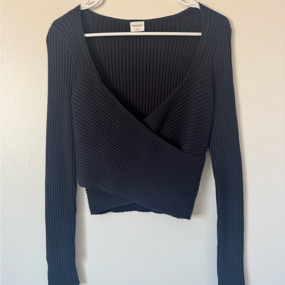 Abercrombie & Fitch Black Ribbed Wrap Cropped Sweater